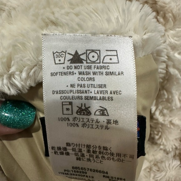 Patagonia Women's M Pelage Cream Faux Fur Fleece Coat Jacket Soft - Picture 7 of 7